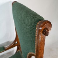 John Pollard Seddon (attributed). A Gothic Revival oak armchair with through pegged tenon joints - Thumbnail 18