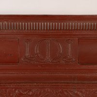 Rare Thomas Elsley Fireplace with Stylized Floral Details to the Centre - Thumbnail 7