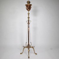WAS Benson. An Arts & Crafts Copper and Brass Telescopic Standard Oil Lamp - Thumbnail 3