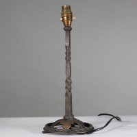 Arts and Crafts Pair of Hand Wrought and Twisted Iron Table Lamps (c.1900) - Thumbnail 7