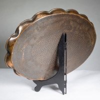 Arts and Crafts, c.1910 Copper Tray with Floral Decoration and Folded Wavy Edge - Thumbnail 10
