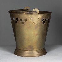C. F. A. Voysey In the Style of – Arts & Crafts brass champagne bucket - Thumbnail 5