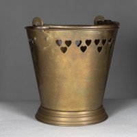 C. F. A. Voysey In the Style of – Arts & Crafts brass champagne bucket - Thumbnail 6