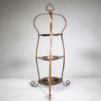 Arts and Crafts – Copper Cake Stand with Three Matching Plates, c.1910 - Thumbnail 2