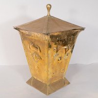 Birmingham Guild of Handicraft. An Arts & Crafts Brass Coal Bucket - Thumbnail 2