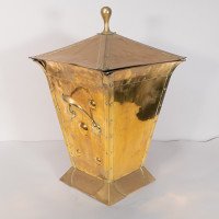 Birmingham Guild of Handicraft. An Arts & Crafts Brass Coal Bucket - Thumbnail 4