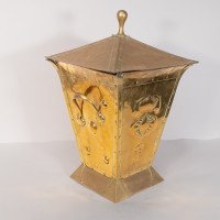 Birmingham Guild of Handicraft. An Arts & Crafts Brass Coal Bucket - Thumbnail 8