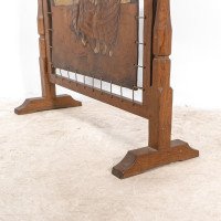 Albert Harrison Thirsk, attributed. A Carved & Adzed Oak Fire Screen with Leather Panel - Thumbnail 13