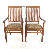 Shapland & Petter. A Pair of Arts & Crafts Oak Armchair - Thumbnail 2