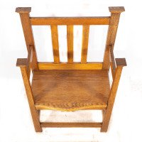 An Arts & Crafts Hall Seat in the Glasgow-Style with Extended Capped Tops - Thumbnail 9