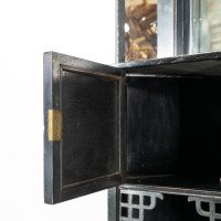 Heals, attributed. An Anglo-Japanese Aesthetic Movement Butterfly Corner Cabinet - Thumbnail 16