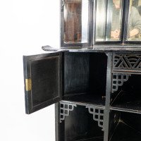 Heals, attributed. An Anglo-Japanese Aesthetic Movement Butterfly Corner Cabinet - Thumbnail 15
