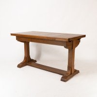 Heals & Son. An Arts & Crafts Narrow Oak Extending Dining Table - Thumbnail 3