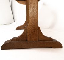 Heals & Son. An Arts & Crafts Narrow Oak Extending Dining Table - Thumbnail 14