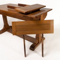 Heals & Son. An Arts & Crafts Narrow Oak Extending Dining Table - Thumbnail 15
