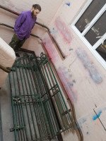 An Exceptional Period Pair of Arts & Crafts Hand-hammered & Wrought Iron Gates - Thumbnail 6