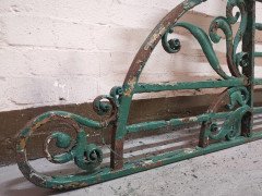 An Exceptional Period Pair of Arts & Crafts Hand-hammered & Wrought Iron Gates - Thumbnail 11