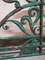 An Exceptional Period Pair of Arts & Crafts Hand-hammered & Wrought Iron Gates - Thumbnail 15
