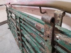 An Exceptional Period Pair of Arts & Crafts Hand-hammered & Wrought Iron Gates - Thumbnail 18