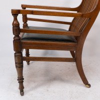 James Peddle, attributed. An Aesthetic Movement Oak Armchair with Serpentine Shaped Back - Thumbnail 16