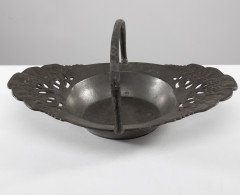 Urania. An Art Nouveau Pewter Fruit Bowl with a Loop Handle Floral Decoration - Thumbnail 4