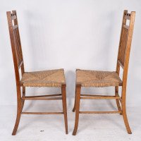E. A. Taylor, attributed. For Wylie & Lochhead. A Pair of Arts & Crafts Side Chairs - Thumbnail 2