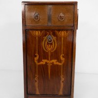 Liberty & Co., attributed. An Arts & Crafts Coal Purdonium with Inlaid Floral Details - Thumbnail 8
