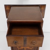 Liberty & Co., attributed. An Arts & Crafts Coal Purdonium with Inlaid Floral Details - Thumbnail 12
