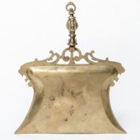 A Gothic Revival Solid Brass Crumb Tray with Tigers Heads & Floral Decors - Thumbnail 12