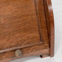 W. J. Neatby, Attributed – Arts and Crafts Oak Coal Box with Stylized Handles - Thumbnail 13