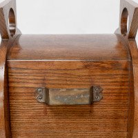 W. J. Neatby, Attributed – Arts and Crafts Oak Coal Box with Stylized Handles - Thumbnail 17