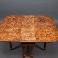 Charles Bevan for Marsh & Jones – Gothic Revival Burr Walnut Sutherland Table. - Thumbnail 12