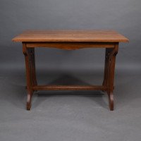 Liberty & Co., attributed. A Small Arts & Crafts Oak Dining Table - Thumbnail 2