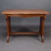 Liberty & Co., attributed. A Small Arts & Crafts Oak Dining Table - Thumbnail 5