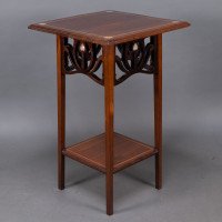 Liberty & Co., attributed. An Arts & Crafts Mahogany Occasional Table with Mother-Of-Pearl Inlays - Thumbnail 3