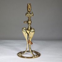 Arts and Crafts brass lamp with floral stem and heart pierced base c.1900 - Thumbnail 3