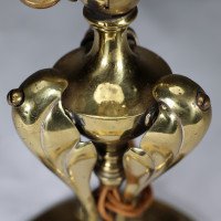Arts and Crafts brass lamp with floral stem and heart pierced base c.1900 - Thumbnail 6