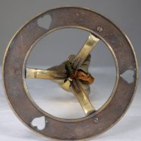 Arts and Crafts brass lamp with floral stem and heart pierced base c.1900 - Thumbnail 17