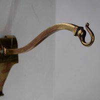 An Arts & Crafts Brass Picture Rail Wall Light - Thumbnail 13