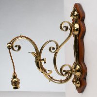 Arts and Crafts, c.1905 Set of Three Brass Wall Lights with Walnut Backplates - Thumbnail 3