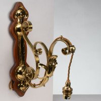 Arts and Crafts, c.1905 Set of Three Brass Wall Lights with Walnut Backplates - Thumbnail 4