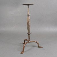 Cotswold School – Arts and Crafts Wrought Iron Pricket Candlestick (c.1910) - Thumbnail 3