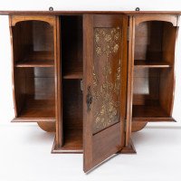 Alfred Wickham Jarvis, attributed. An Arts & Crafts Walnut Hanging Cupboard - Thumbnail 13