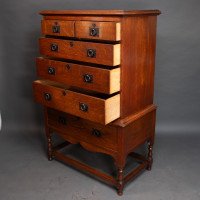 Ambrose Heal a Rare Mansfield Oak Chest of Drawers with Iron Heart Escutcheons - Thumbnail 6