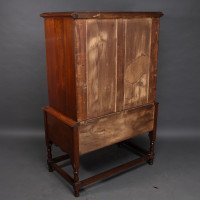 Ambrose Heal a Rare Mansfield Oak Chest of Drawers with Iron Heart Escutcheons - Thumbnail 18
