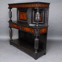 Daniel Cottier, attributed. An Aesthetic Movement Oak Sideboard in the Queen Anne Style - Thumbnail 3