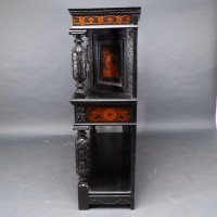 Daniel Cottier, attributed. An Aesthetic Movement Oak Sideboard in the Queen Anne Style - Thumbnail 4