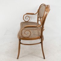 Thonet – Vienna Secession beech bentwood settee with caned seat and back - Thumbnail 4