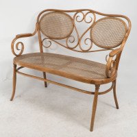 Thonet – Vienna Secession beech bentwood settee with caned seat and back - Thumbnail 3