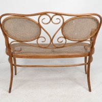 Thonet – Vienna Secession beech bentwood settee with caned seat and back - Thumbnail 17